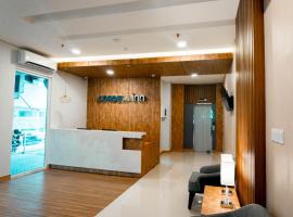 Cordela Inn Millennium Medan, hótel í Medan