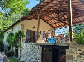 Maison de vacances 5 chambres, cottage di Sénaillac-Latronquière