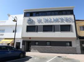 H.PALMONES, hostel em Palmones