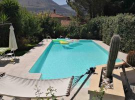 Villa Tiziana, hotel with pools in Monreale