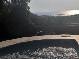 Villa Onar a stone house with view, hotel di Stoupa