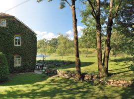 Ruhiges, gemütliches Ferienhaus mit großem Garten, Hotel in Weismes