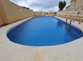 Maison de vacances de 3 chambres à Orihuela Costa - Torrevieja ! – hotel w mieście Orihuela
