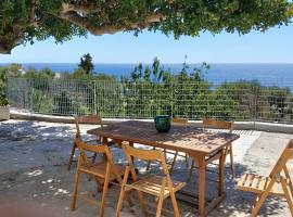 Appartamento in Villa Fortunata, self catering accommodation in Marina Serra