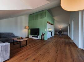 Wohnstation DIAMOND SUITE, nhà nghỉ dưỡng ở Subingen