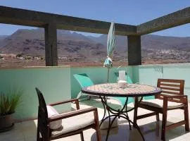 THE HAPPINESS PENTHOUSE Dream Holiday at 100m Beach