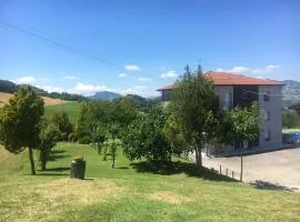 B & B Pratopiano