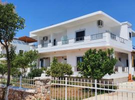 Villa Soni Oruci, serviced apartment in Ksamil