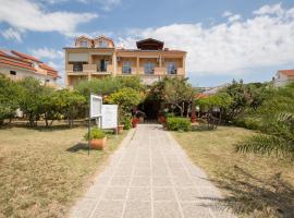 Villa Tamaris, hotel em Rab