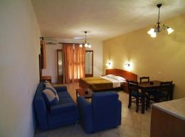 SILVER MOON HOTEL, hotel a Agios Stefanos