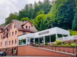 Pension Zur schönen Aussicht, hotel in Heigenbrücken