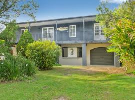 Bonny Beach House, feriebolig i Bonny Hills