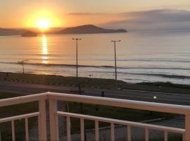 Praia de Massaguaçu, hotel dekat Pantai Massaguacu, Caraguatatuba