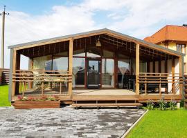 Scandidim Lutsk, hotel con tinas de hidromasaje en Lutsk