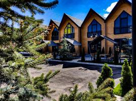 Everest Rest House، بيت عطلات في تساجكادزور