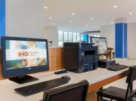 Holiday Inn Express & Suites Fort Worth Downtown by IHG