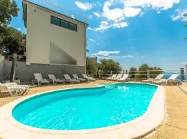 Villa Ozzi with 9 bedrooms & private Pool