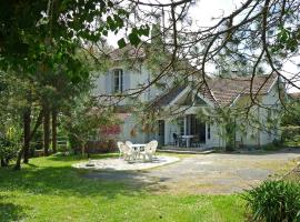 Holiday Home Le chant des milans by Interhome, hotel in Ondres