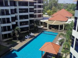 Samsuria Beach Apartment Resort, feriebolig i Cherating