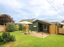 Kessenyans Studio, holiday home in Perranporth