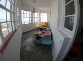 Casa Paris, hospedaje de playa en Breña Baja
