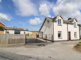 Green Cottage, hotel in Rhayader