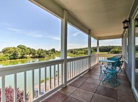 Deluxe Waterford Home with Views, Outdoor Bar and More, casa de temporada em Waterford