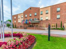 Chateau Saint Denis a Historic Hotel Downtown Natchitoches, hotell i Natchitoches