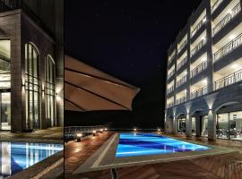 Lapis Hotel Namhae, hotell i Namhae