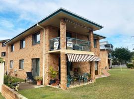 Cloud 8 on Welsby, holiday rental in Bongaree