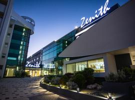 Zenith - Top Country Line - Conference & Spa Hotel, מלון במאמאיה