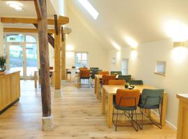 Blekkers Bed&Breakfast, hotel con parking en Uelsen