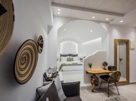 Bohemia Luxury Living, hotel with jacuzzis in Hanioti