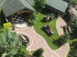 Sadyba Pidkova Чан сауна Приймаємо групи до 70людей, hotel v destinaci Pystanʼ