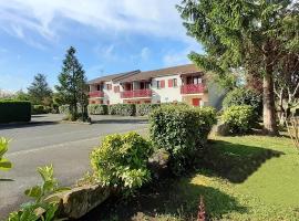 Résidence Hôtelière Hélios, apartment in Jonzac