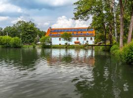 Penzion Bačalsk&yacute; ml&yacute;n, hotel con spa en Mora&scaron;ice