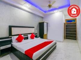 OYO 61276 G.B.Lawn & Rooms, hotel a Lucknow