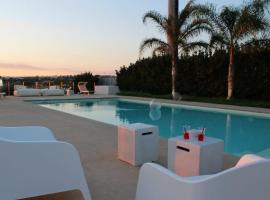 Casa Antea, ξενοδοχείο με πισίνα σε Marina di Ragusa