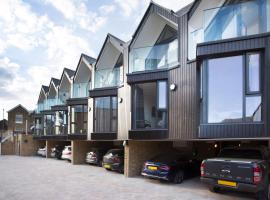 Warehouse Holiday Lets, apartament cu servicii hoteliere din Whitstable