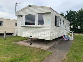 8 berth caravan Presthaven Sands, παραλιακό ξενοδοχείο σε Talacre