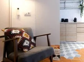 EIFFEL BRIDGE BOUTIQUE APARTMENT