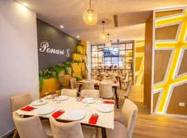 Ponari S Hotel