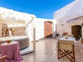 Tholos Home