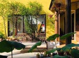 Leranda Homestay, hotel in Hue