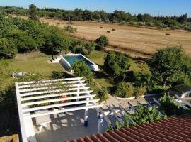 MONTE DA ADEGA, hotel con pileta en Vale de Água