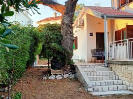 Apartment Rino, only 30m from the sea