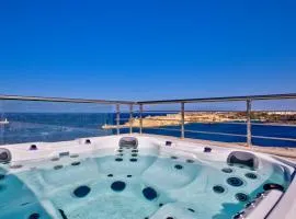 Valletta Luxury 4-Bedroom Duplex with Stunning Sea Views Private Terrace and Jacuzzi