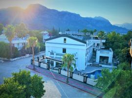 MİYAS LUXURY HOTEL, hotel Kemerben