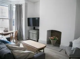 Oswald House deluxe 2 bedroom apartment