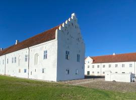 Danhostel Vitskøl Kloster, hotel en Ranum